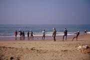 www.ayurveda-india.it:  Pescatori a Chowara beach, Kerala - India del Sud